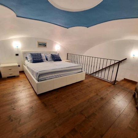 L'Ancorotto Azzurro Apartment Гаета Екстериор снимка