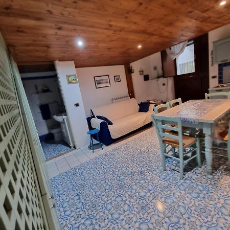 L'Ancorotto Azzurro Apartment Гаета Екстериор снимка