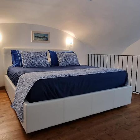 L'Ancorotto Azzurro Apartment Гаета Екстериор снимка