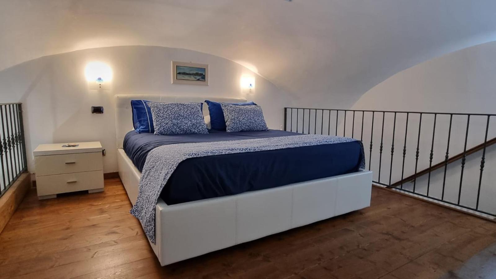 L'Ancorotto Azzurro Apartment Гаета Екстериор снимка